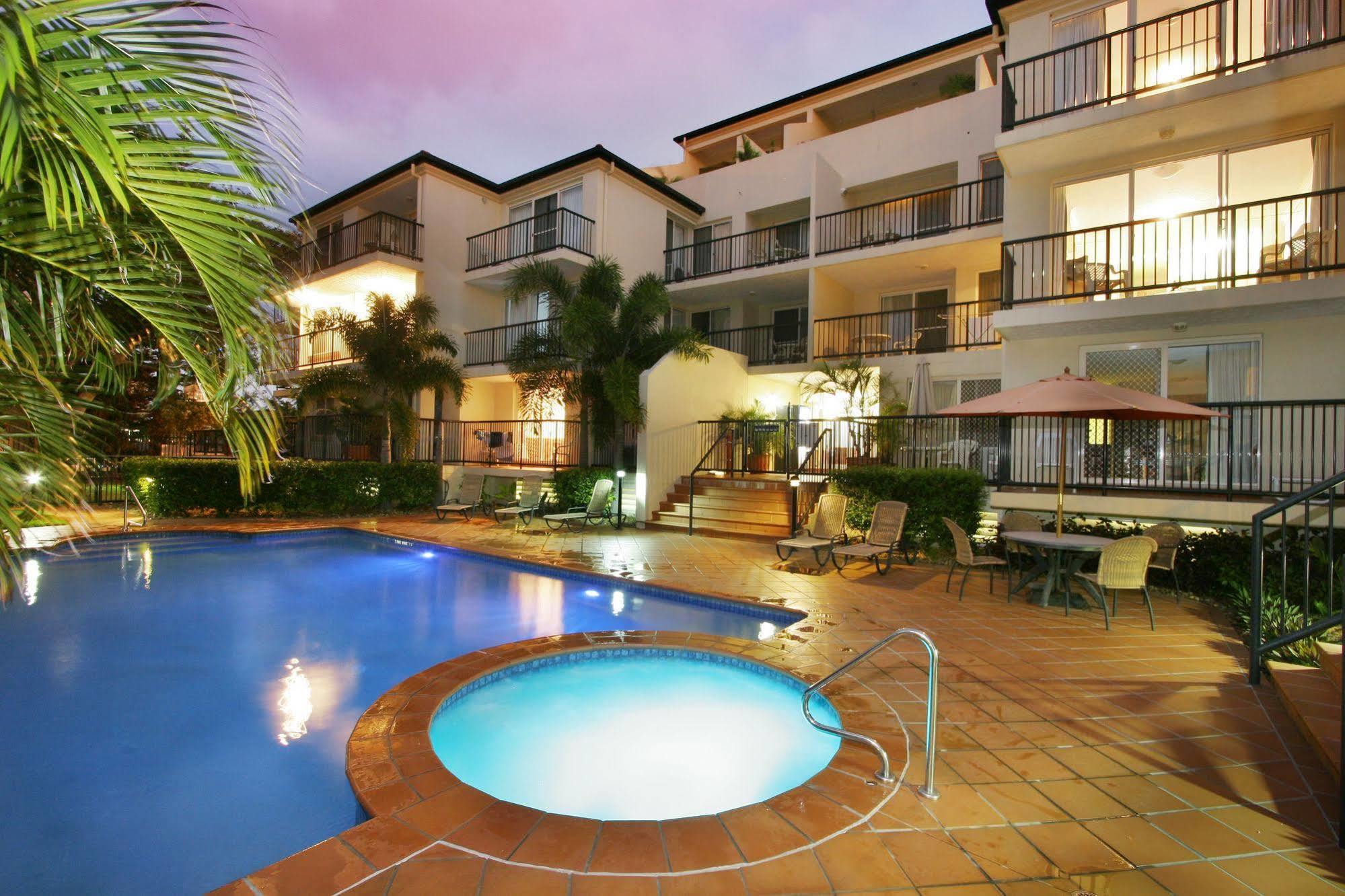 Sunset Island Resort Gold Coast Exterior foto